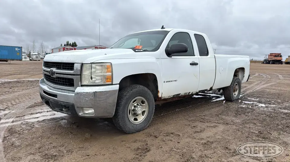 2007 Chevrolet Silverado 2500 HD LT 3 Quarter Ton Pickup