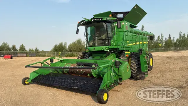 2012 John Deere S690