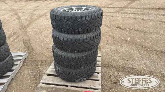 (4) Goodyear Duratrac LT265/70R17 tires