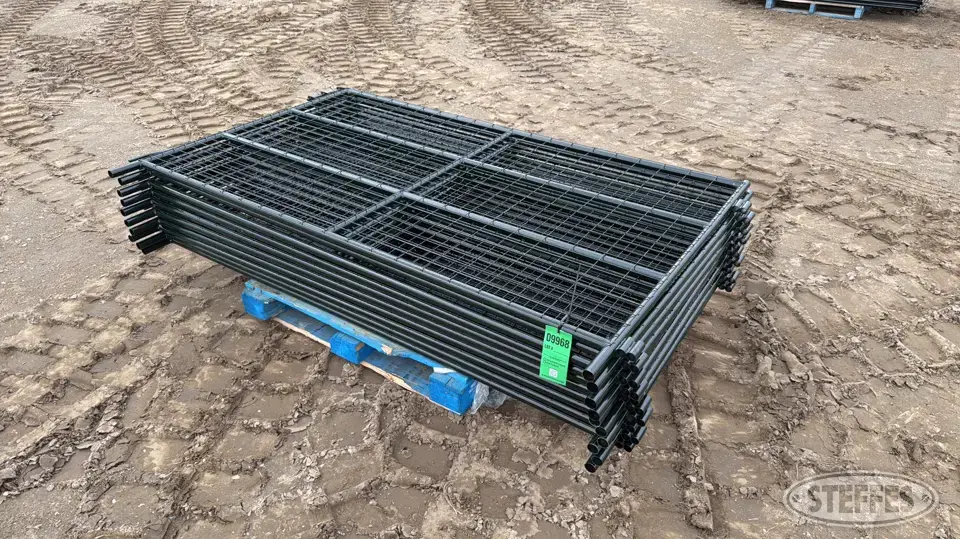 (10) BYT mesh panels Livestock Handling