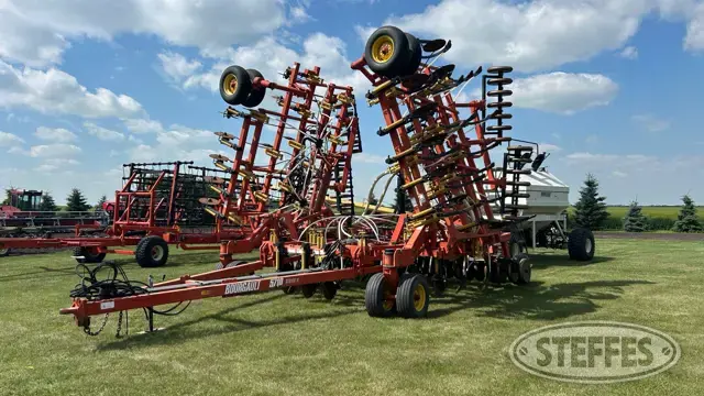 2006 Bourgault 5710 Series II