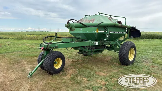 John Deere 787