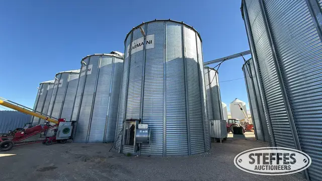 Darmani grain bin