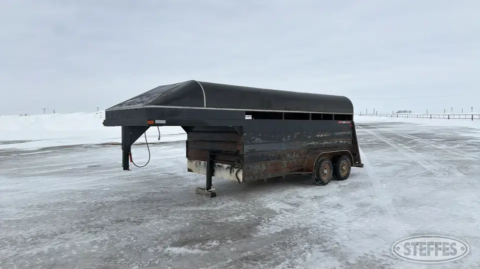 1991 Real Gooseneck Livestock Trailer