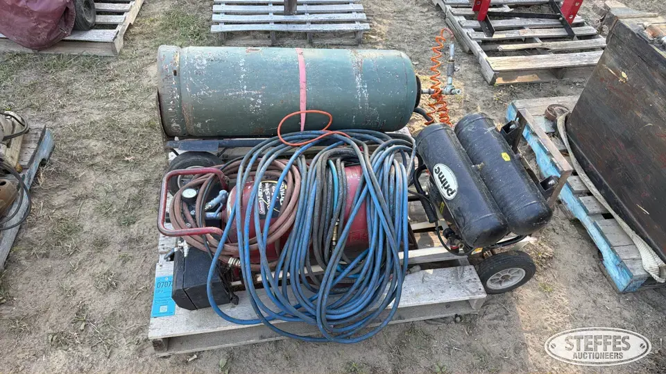 Air tanks & compressor Air Compressor