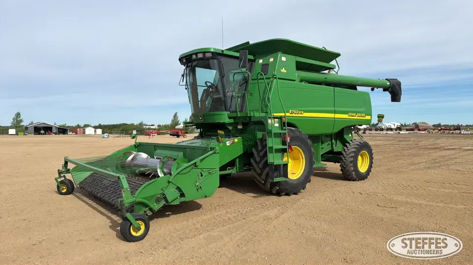 2000 John Deere 9750 STS Combine