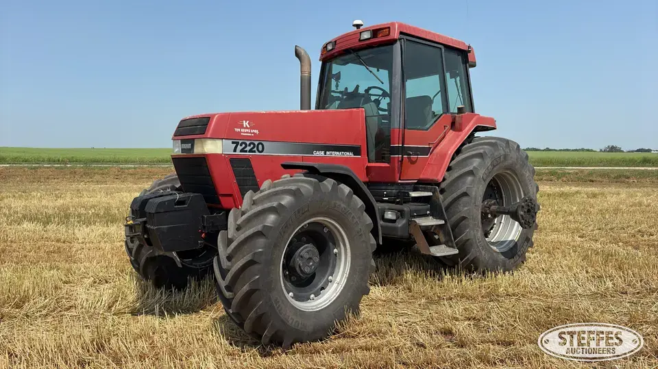 Case IH 7220 MFWD Tractor