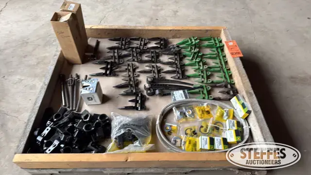 John Deere 635D parts