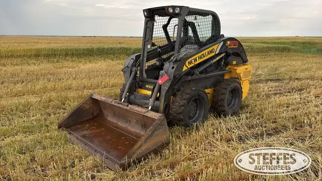 2018 New Holland L218