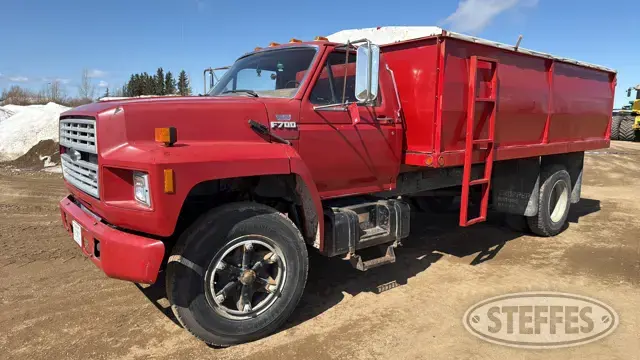 1988 Ford F700