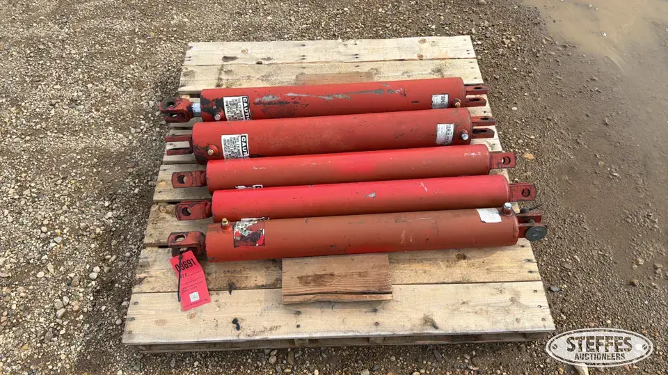 (5) Wil-Rich hyd. cylinders Ag Equipment Part