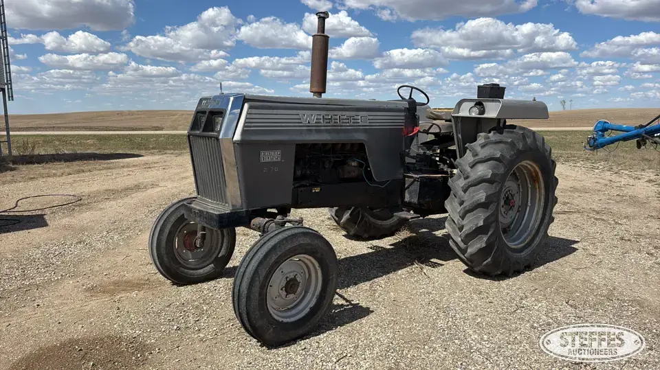 1976 White Field Boss 2-70 2WD Tractor