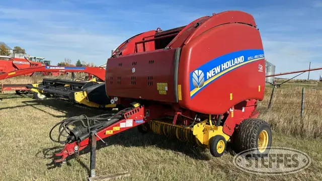 2014 New Holland RB560