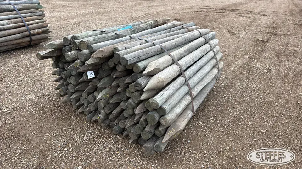 (148) Wood posts Farm Support Item