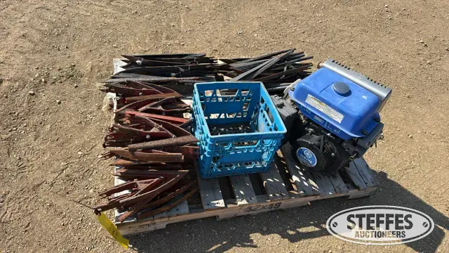 Crop lifters