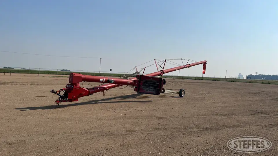 Buhler Farm King 1070 Swing Hopper Auger