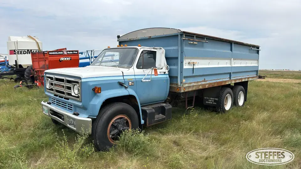 GMC 7000 Grain Truck