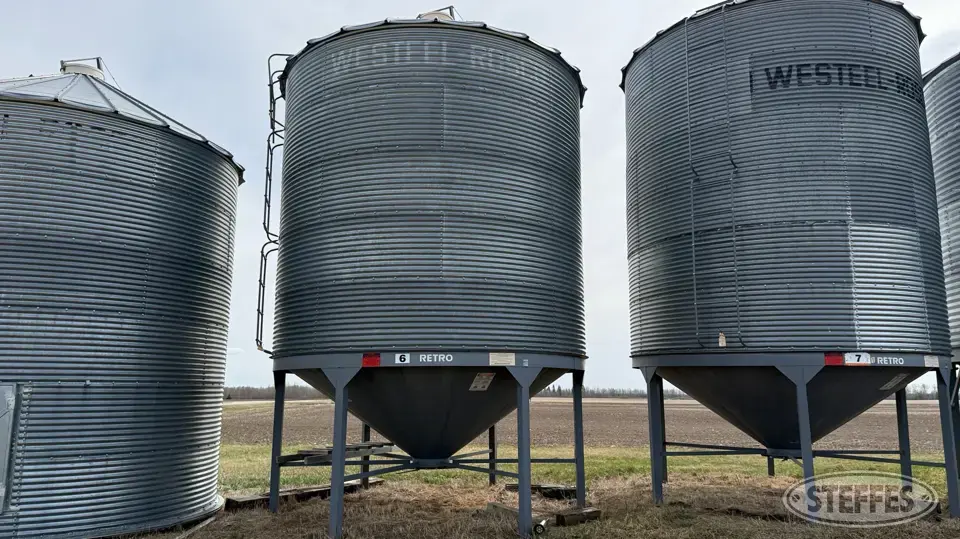 Westeel 145 Hopper Bin