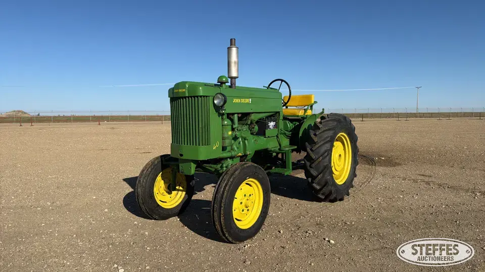 John Deere 40-S 2WD Tractor