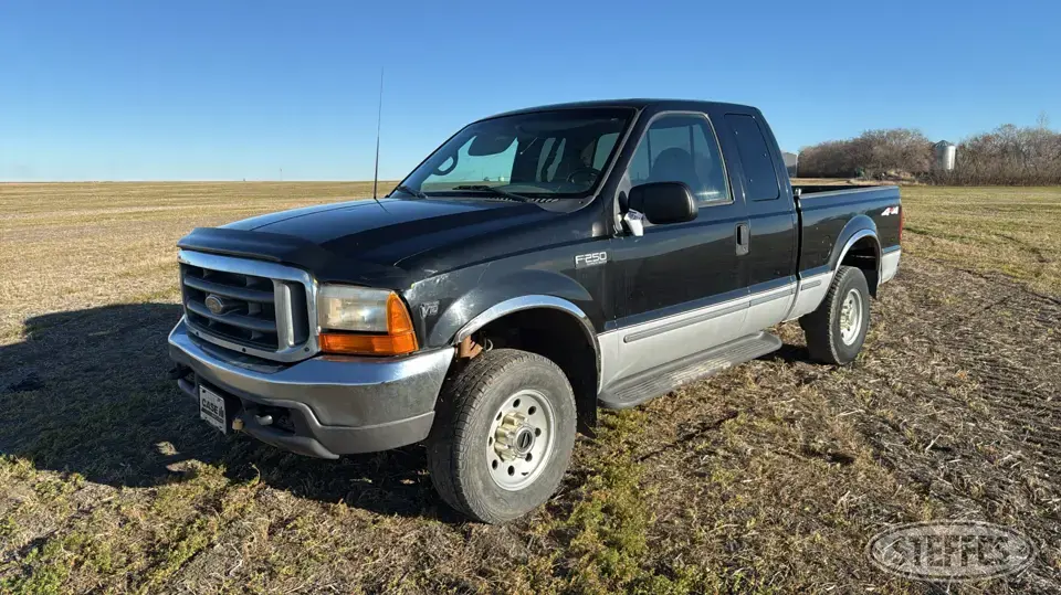 1999 Ford Super Duty F-250 XLT 3 Quarter Ton Pickup