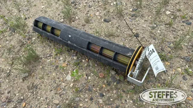 Yellow metering roll
