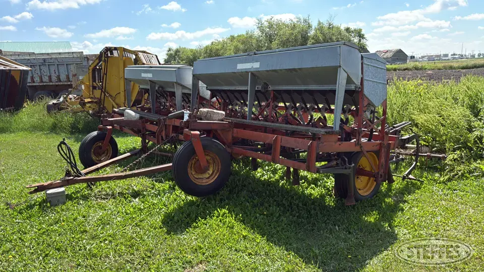 Morris 80-18 Seed-Rite Press Drill