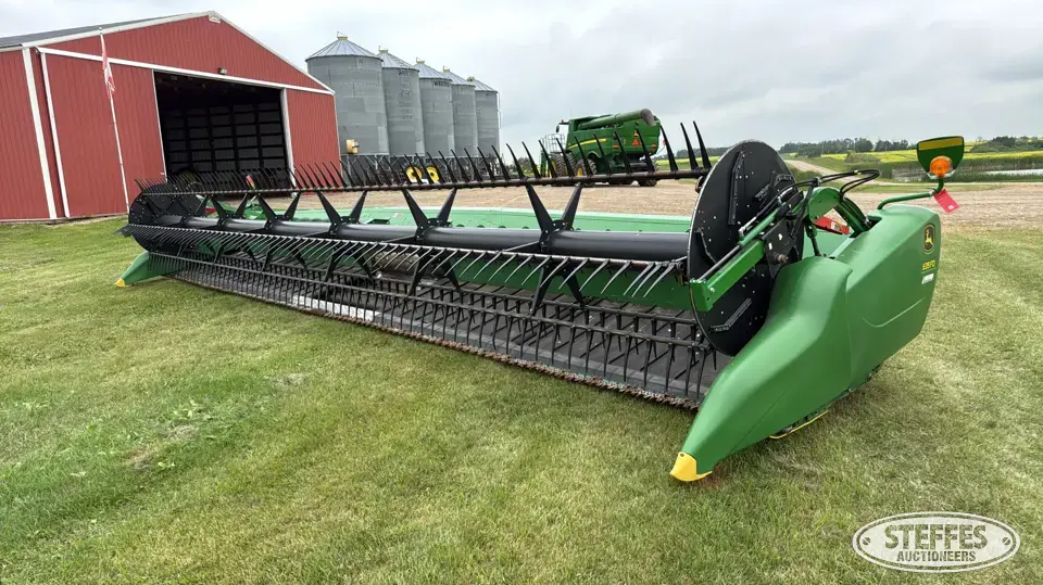 2017 John Deere 635FD HydraFlex Flex Head