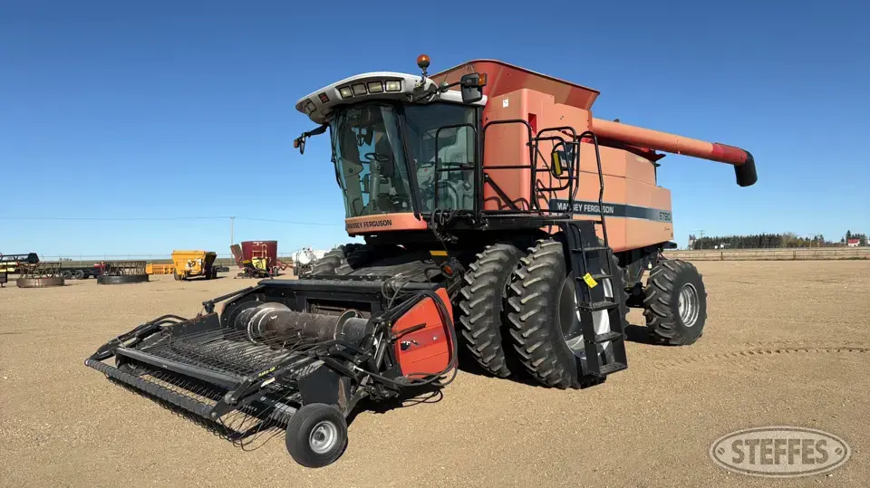2003 Massey Ferguson 9790 Combine