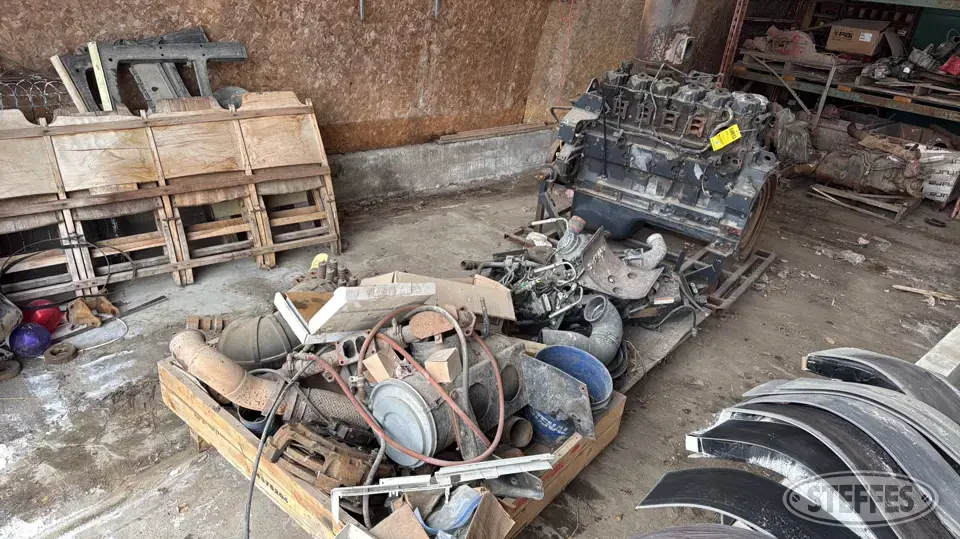 Komatsu SA6D125E Construction Part
