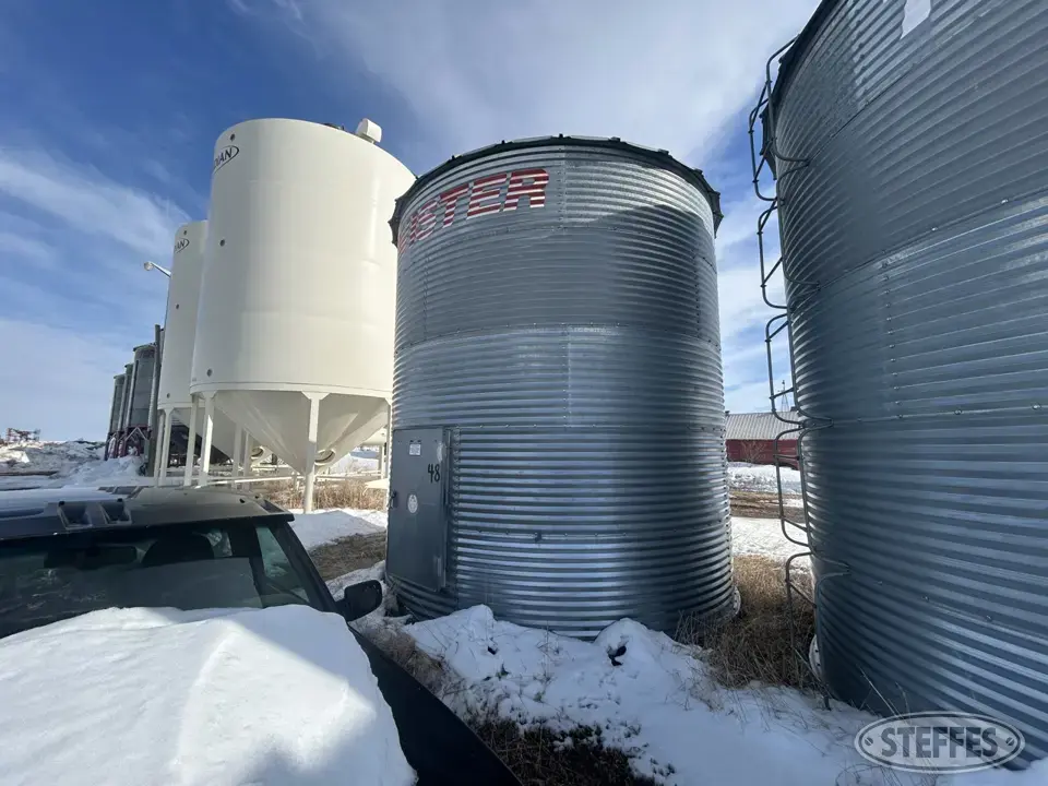 Twister 2000 Grain Bin