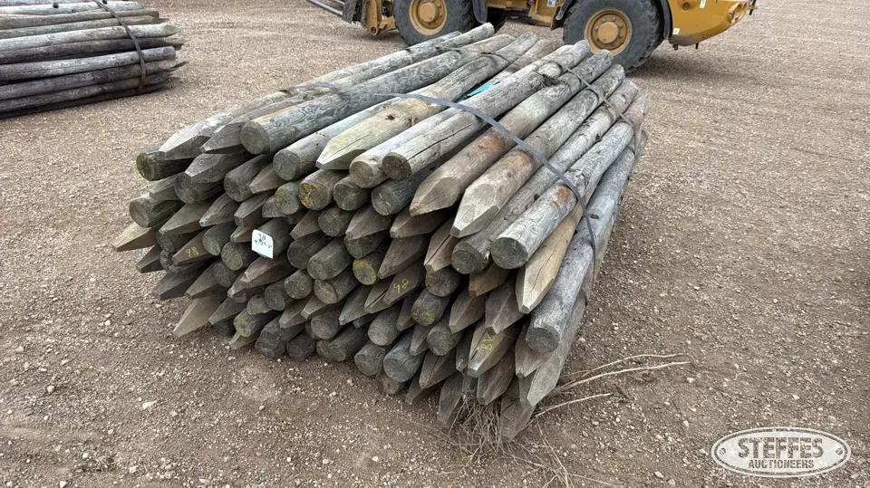 (98) Wood posts Farm Support Item