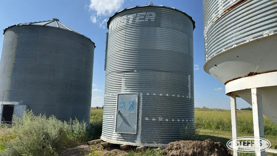 Twister grain bin