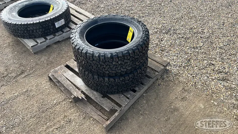 (2) BFGoodrich LT265/60R20 tires Passenger-Light Truck Tire