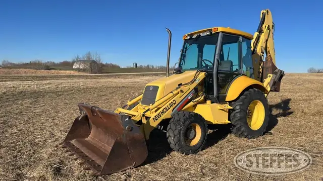 2000 New Holland 575E