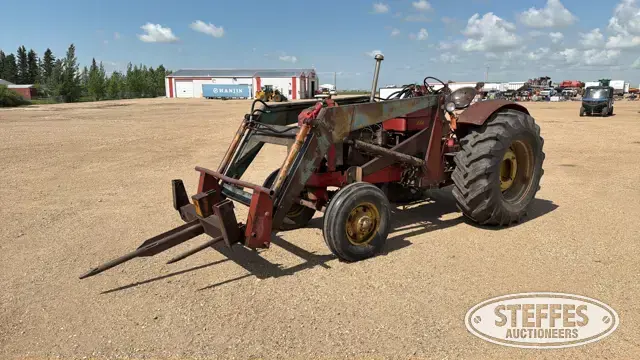 1957 Massey Ferguson 444