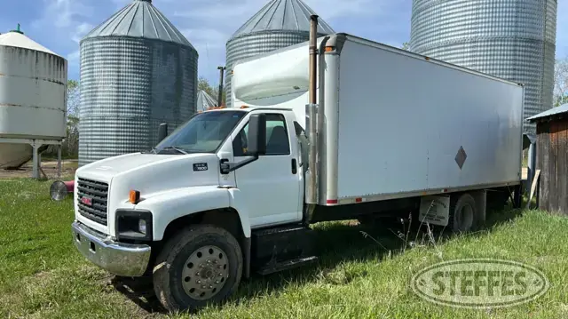 2005 GMC C7500