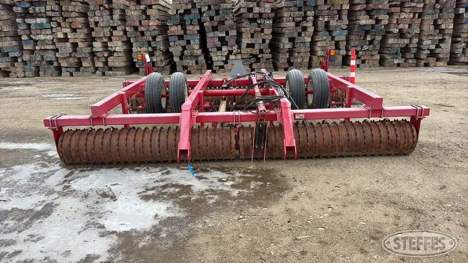 Landoll MLS1803 Rolling Packer