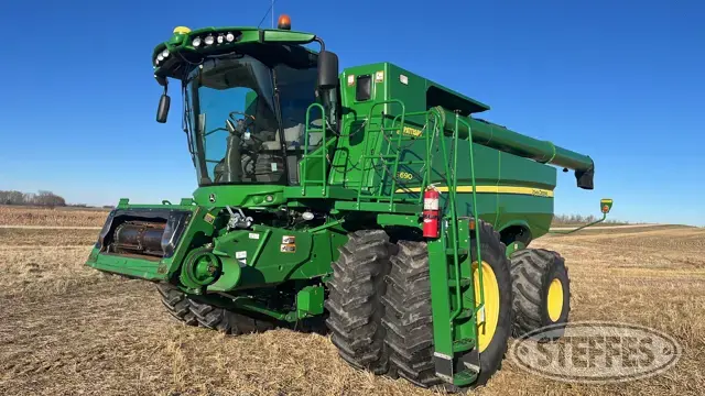 2013 John Deere S690