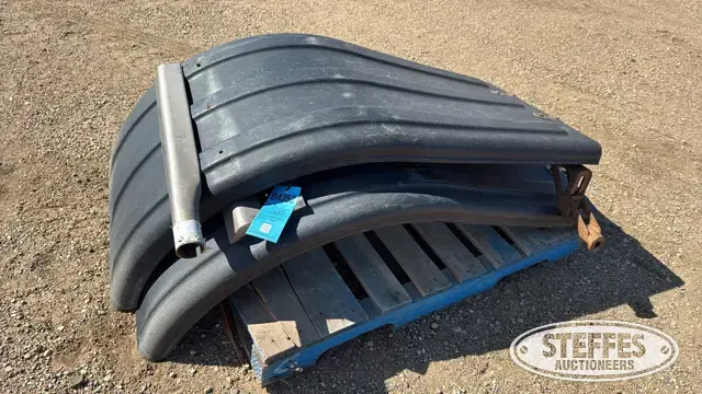 (2) Poly fenders