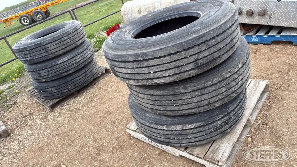 (6) Michelin XLine 315/80R22.5 tires Truck Tire