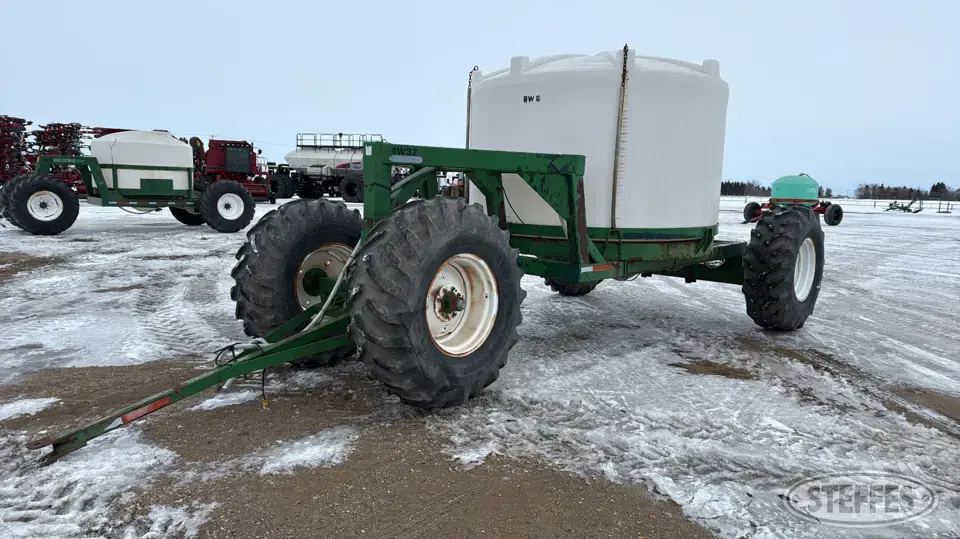 Kevin's Custom Ag Liquid Nurse Tank
