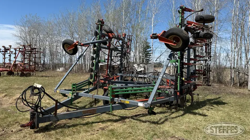 Friggstad 420 Field Cultivator