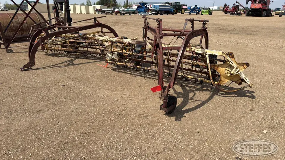 New Holland 56 Rake