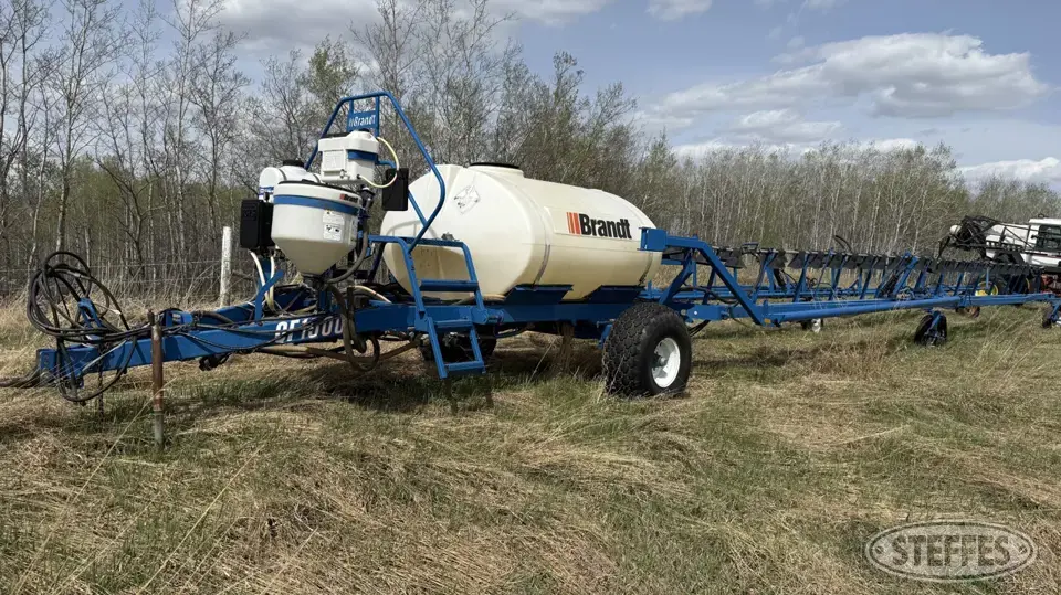 2000 Brandt QF1500 Pull-Type Sprayer