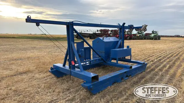 Skid mounted light plant