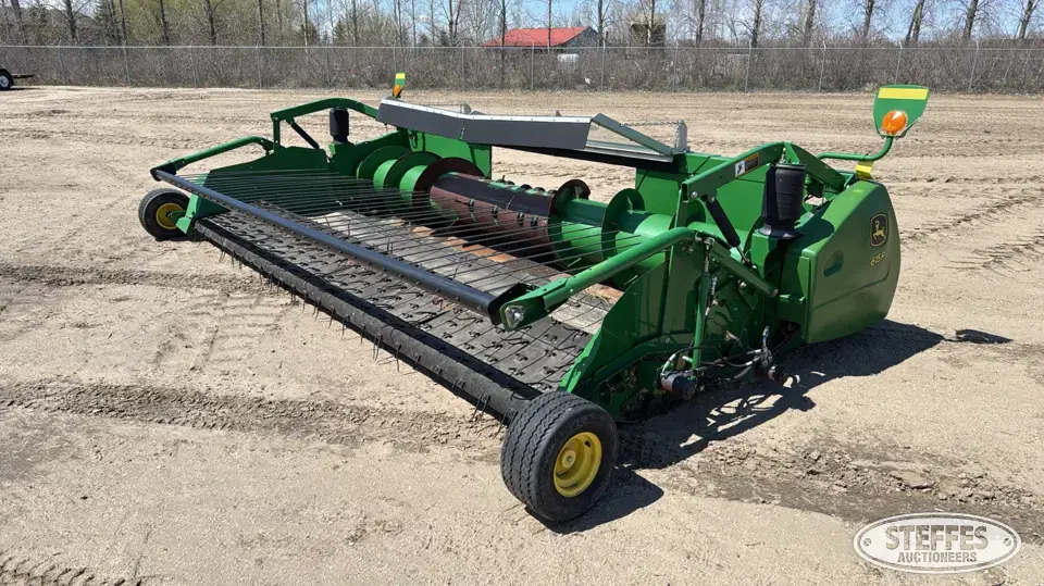 2013 John Deere 615P Pickup Head