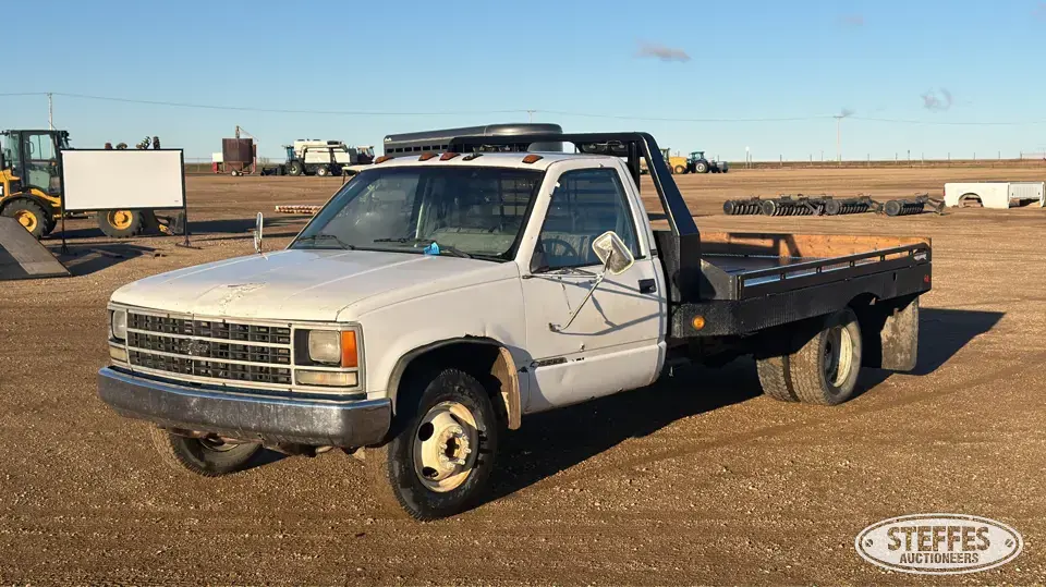 Chevrolet 3500 Cheyenne 1 Ton Pickup