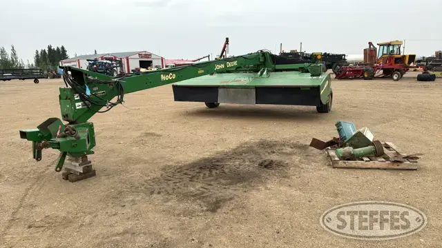 2005 John Deere 956