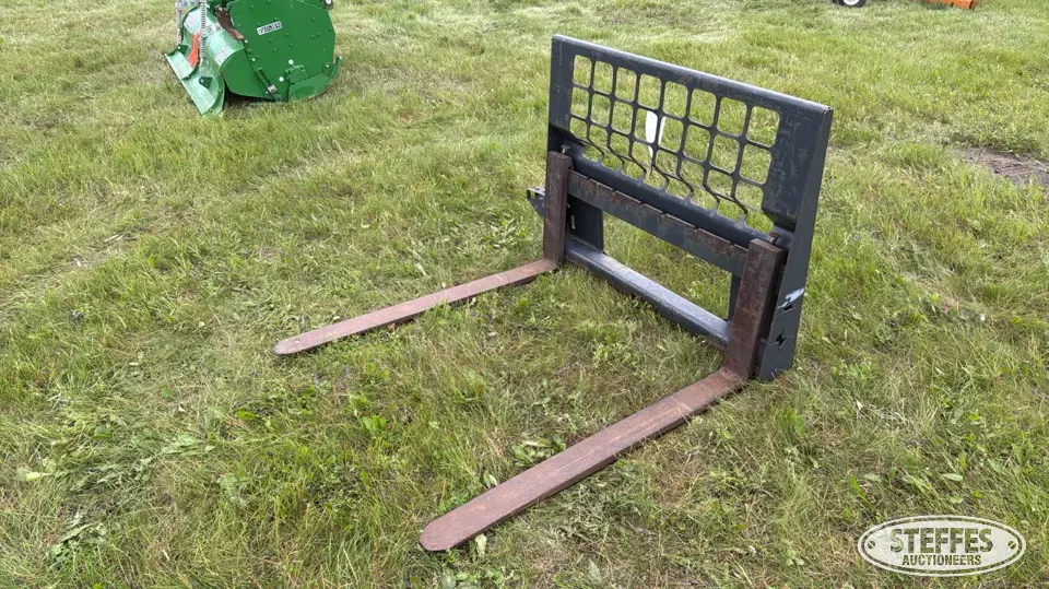 Bobcat pallet forks Skid Steer Fork
