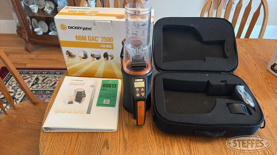 Dickey-John Mini GAC 2500 Farm Support Item